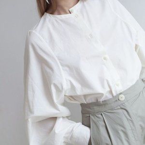 Mr Larkin Poppy Cut Poet sleeve shirt in white poplin